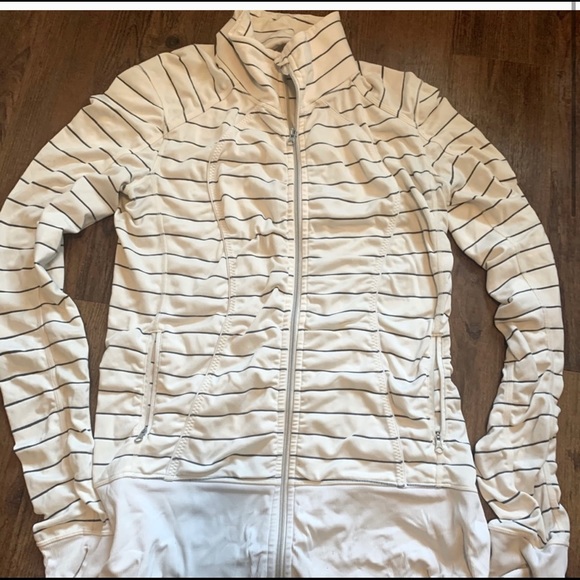 lululemon athletica Jackets & Blazers - Lululemon size 12 jacket